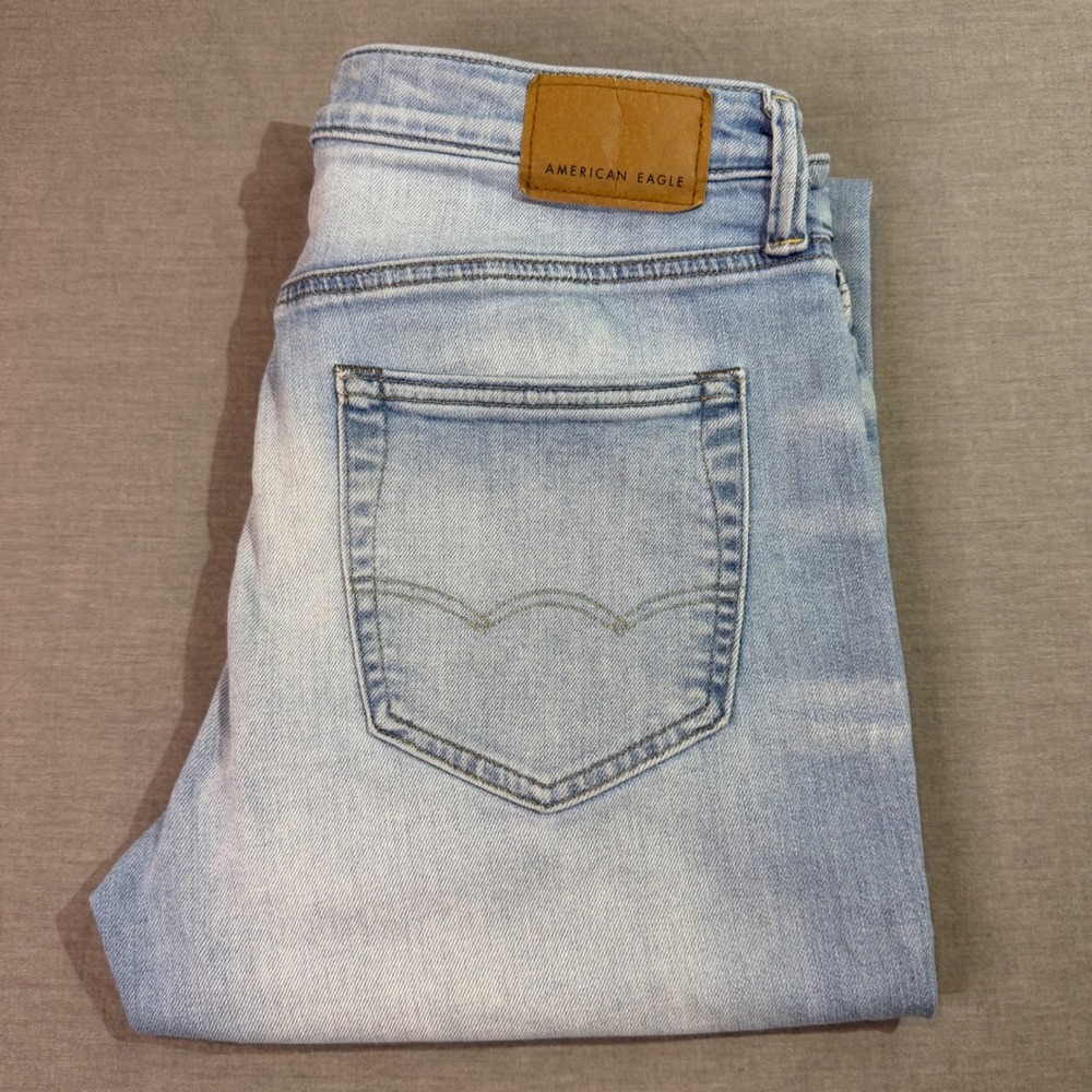 American‎ Eagle Athletic Fit Mens 30x30 Light Wash Excellent Airflex+ Jeans